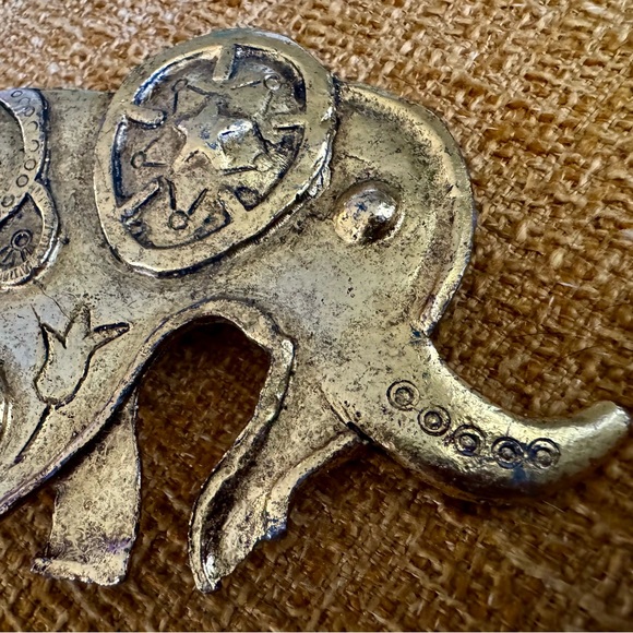 Vtg 70s Elephant Belt Buckle Gold BOHO Style Retro 5.5” Heavy Metal Large 80s